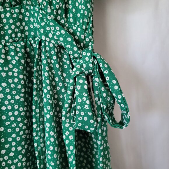 Sienna Sky XS Green White Print Wrap layered dress Cold Shoulder Side Tie Lined - Picture 4 of 14